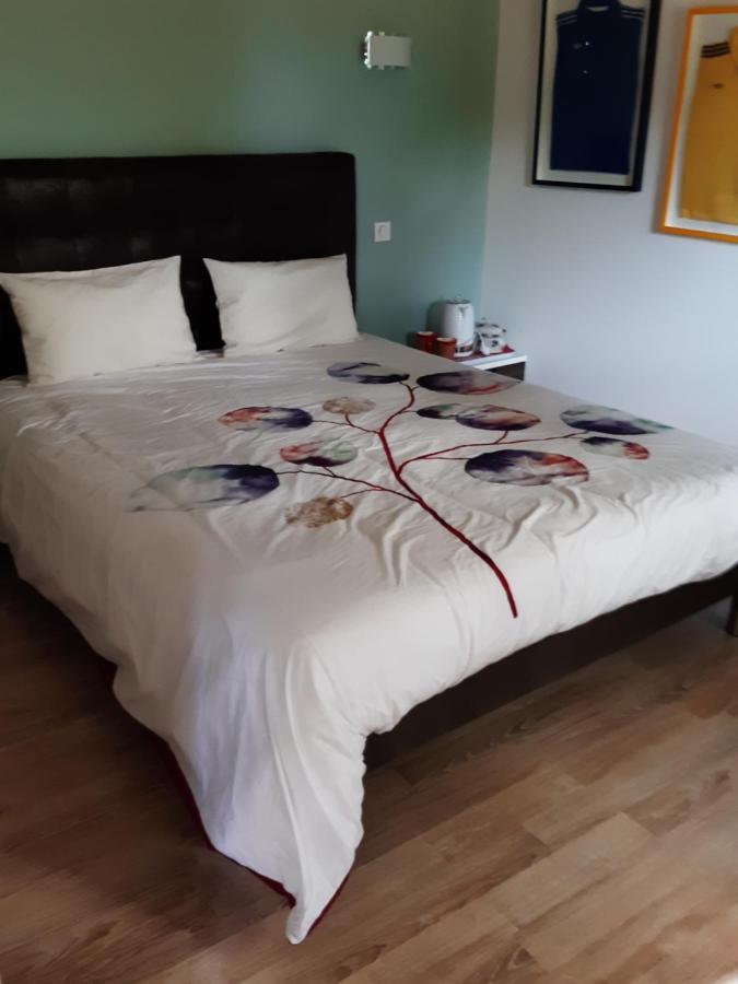 Bed and Breakfast La Ferme De Capucine Culhat Экстерьер фото